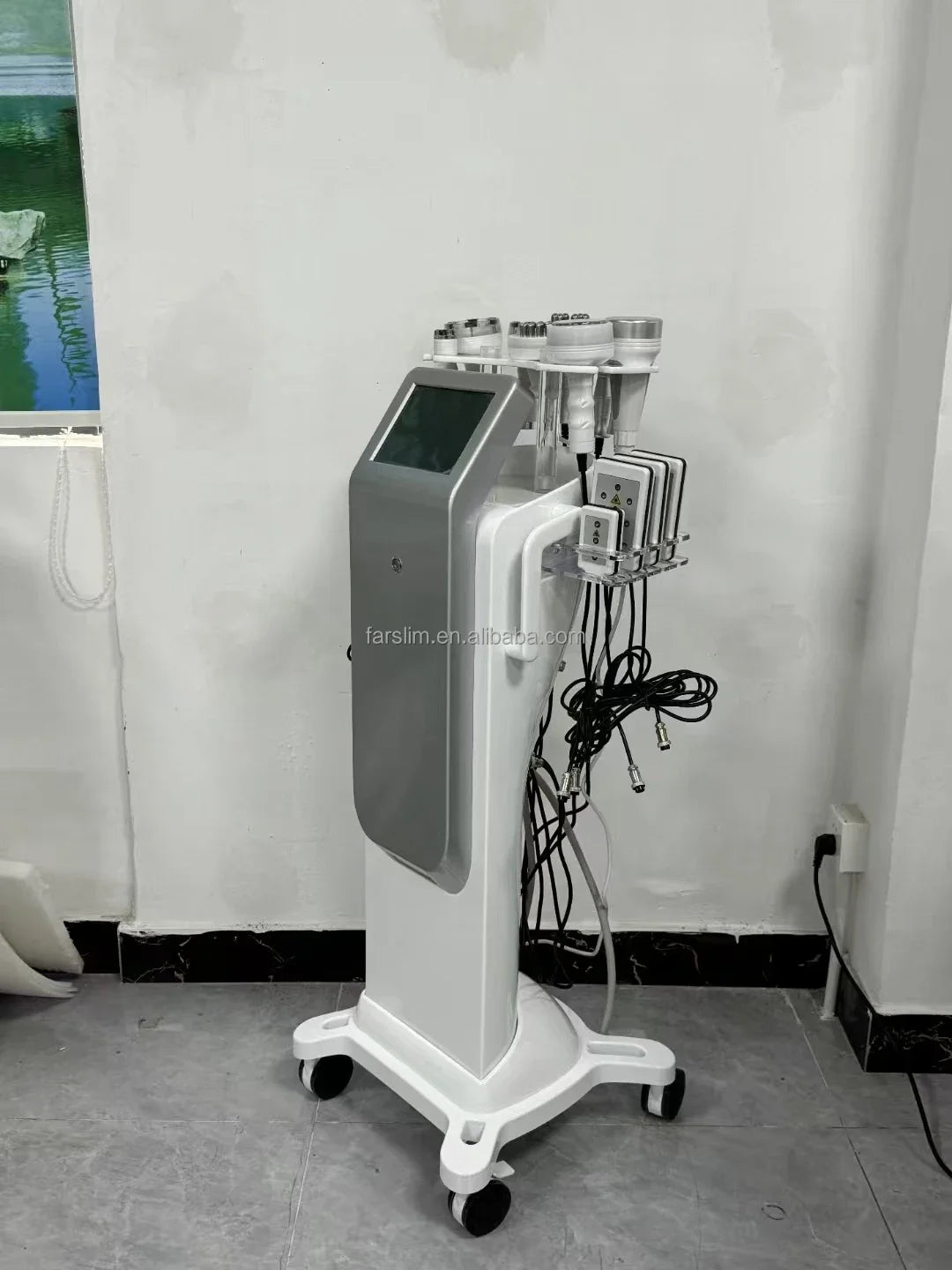 Vacuum Cavitation 40K/80K Body Slimming Skin Tightening Face Lifting Body Shaper Massage Beauty Machine for Salon/ Spa