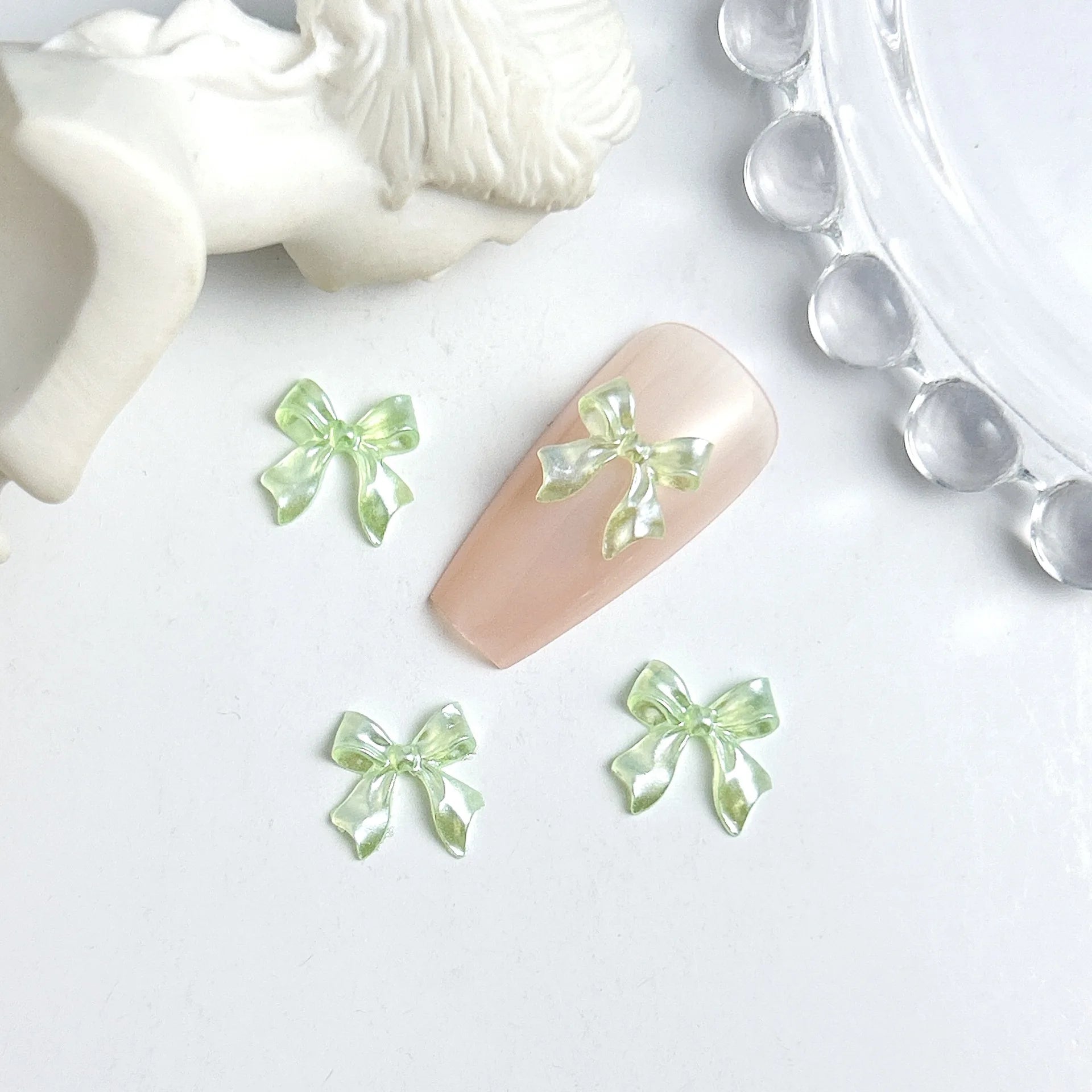50pcs 3D Aurora Clear Resin Bow Nail Art Charms Cute Butterfly Glitter Nails Decoration Supplies Jewellery Accessories DIY