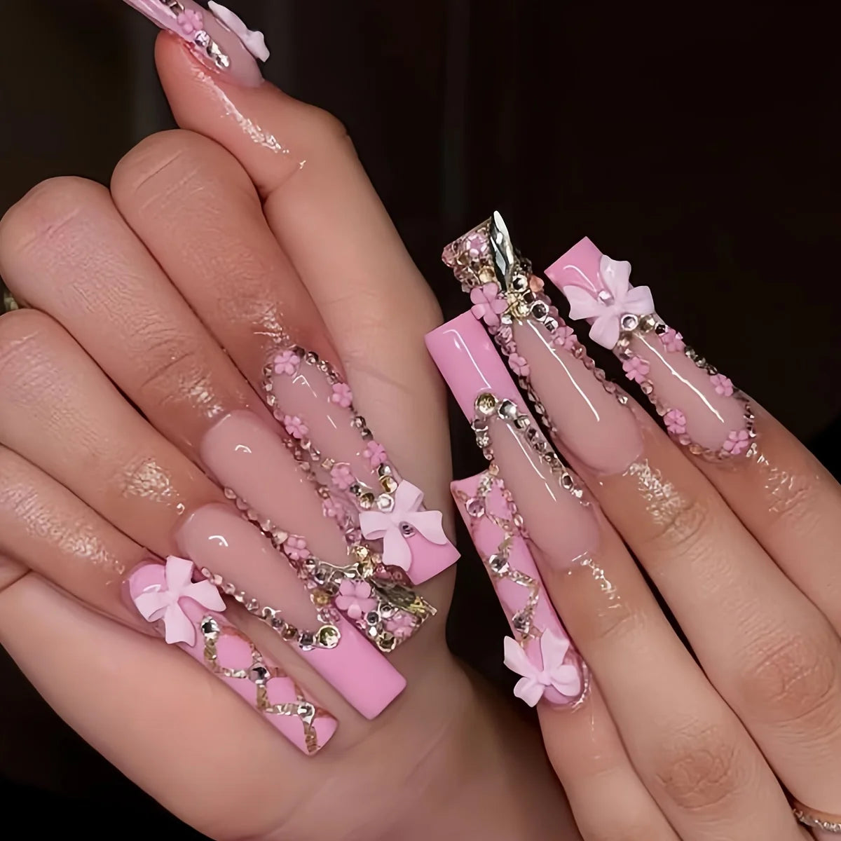 500PCS 3D Nail Art Decoration Kit with Resin Bows, Flat Back Pearls, and Assorted Shapes